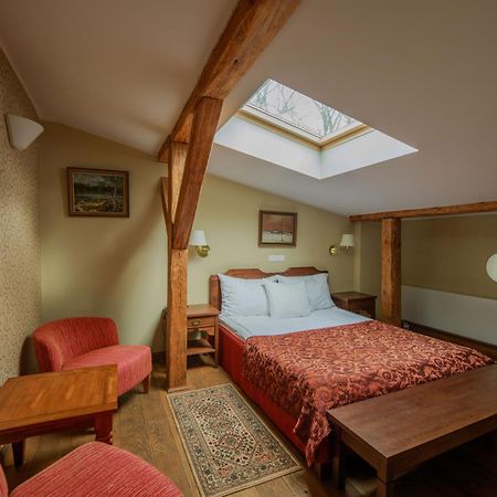 Saka Manor Hotel Kültér fotó