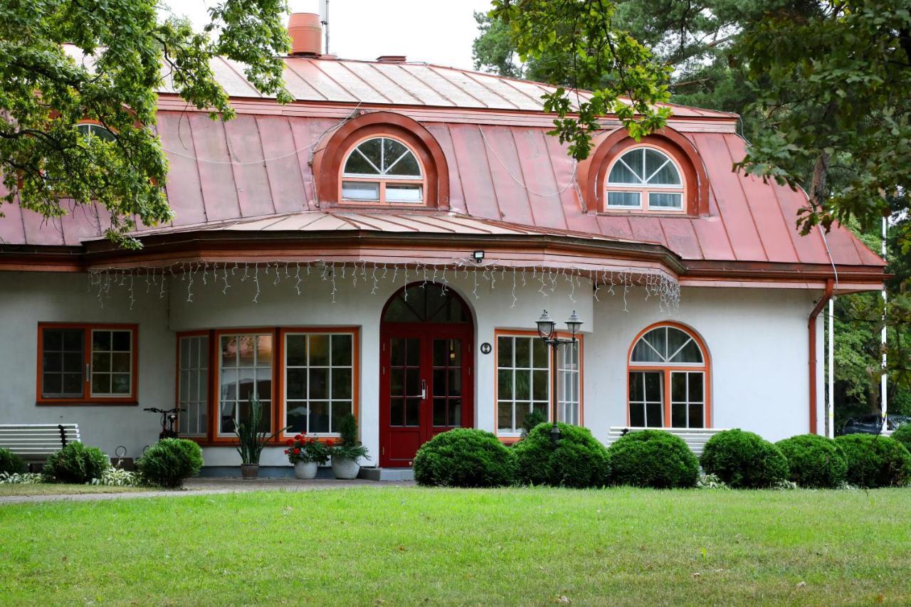 Saka Manor Hotel Kültér fotó