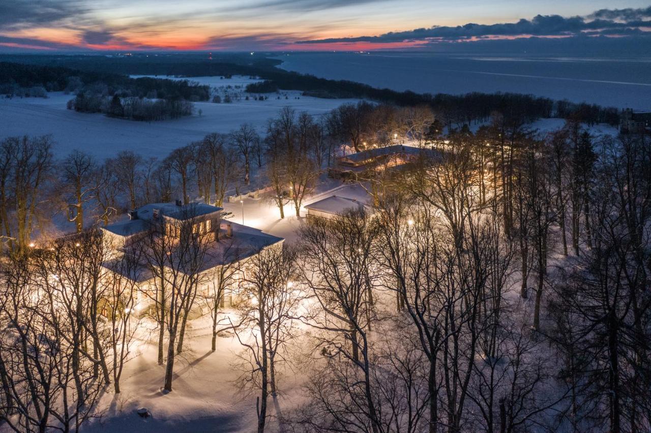 Saka Manor Hotel Kültér fotó