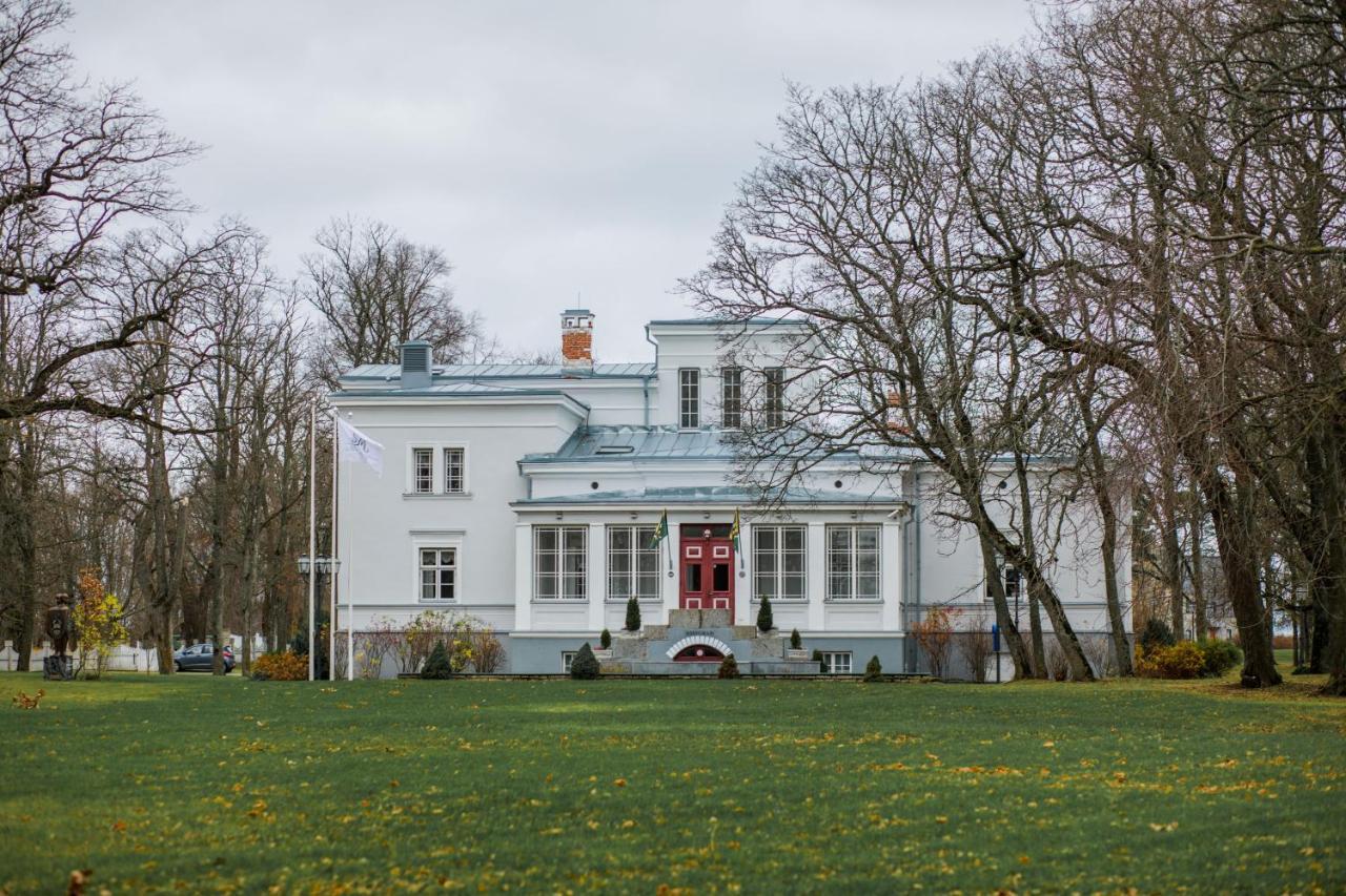 Saka Manor Hotel Kültér fotó