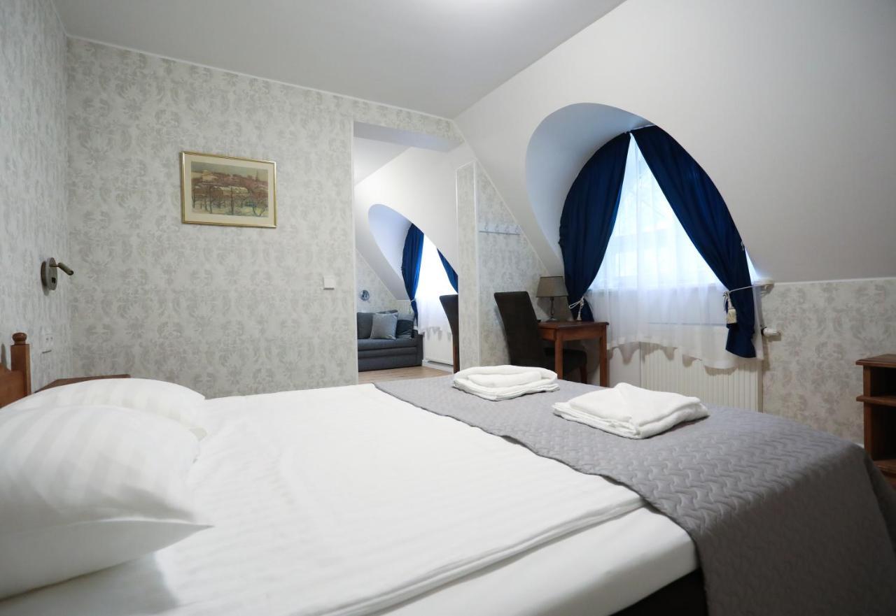 Saka Manor Hotel Kültér fotó