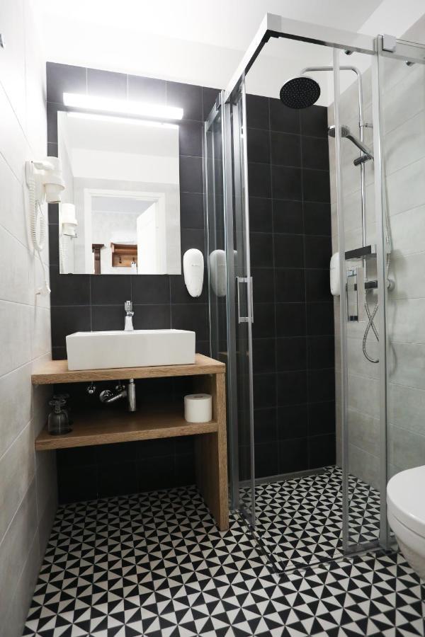 Saka Manor Hotel Kültér fotó