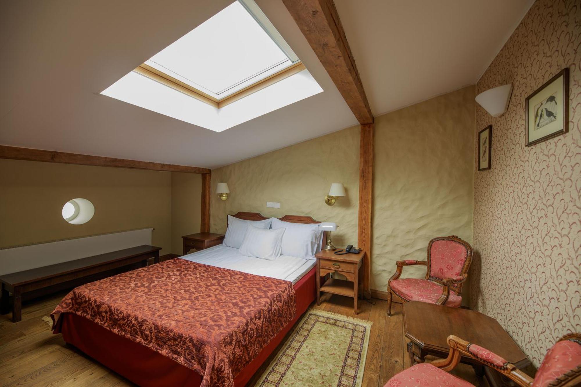Saka Manor Hotel Kültér fotó